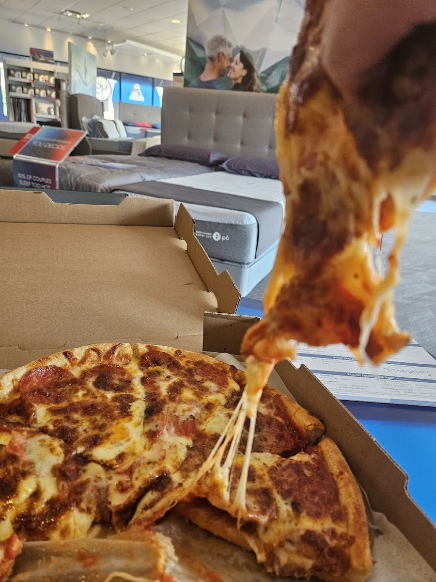 Gionino's Pizzeria Of Montrose Photos 2